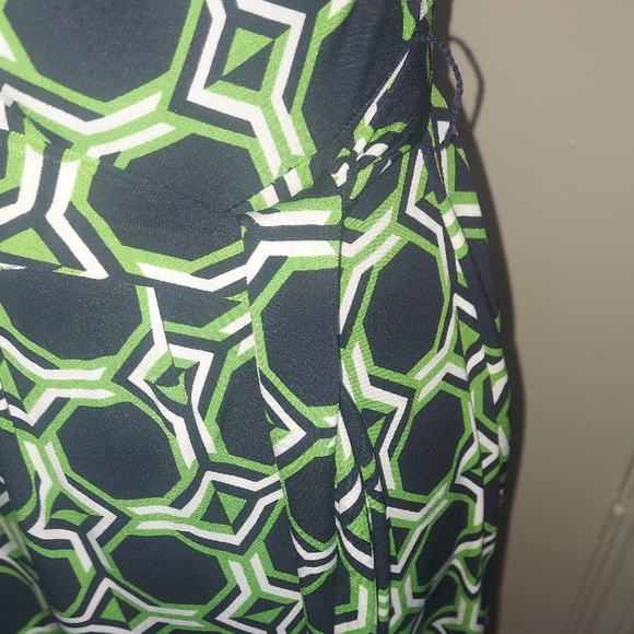 Liz Claiborne Black and Green Dress - Picture 6 of 11
